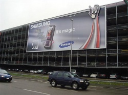 Samsung Kampagne „world in your hand“ am Flughafen in Zürich...