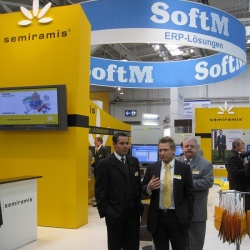 SoftM aus München stellt auf der EuroCIS seine ERP-Software „Semiramis“ in...