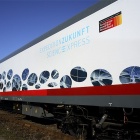 Thumbnail-Foto: Mit dem Zug in die Zukunft des Lichts