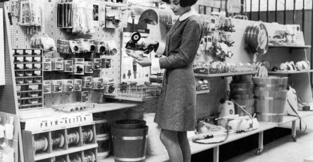 1959 kam der weltweit erste Handauszeichner auf den Markt....