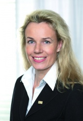 Seit dem 18.September 2009 Mitglied der BÄRO Geschäftsführung: Dr. Sandra...