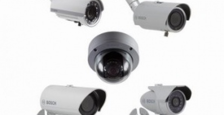 Foto: Effektive Überwachung mit integrierten Infrarotkameras von Bosch...