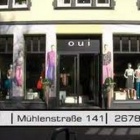 Thumbnail-Foto: Oui-Store in Leer und Neukunde von höltl