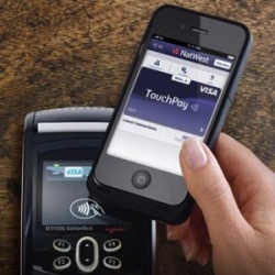 Der kontaktlose Bezahldienst TouchPay kann mittels einer Schutzhülle mit...