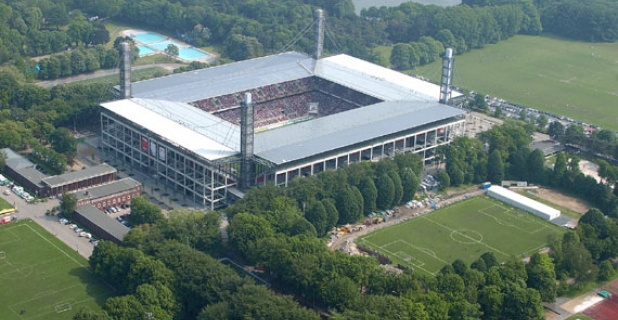 Internethandel trifft sich zum vierten Mal im Kölner Stadion...