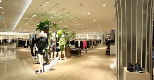 Breuninger eröffnet Department Store in Düsseldorf...