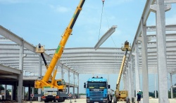 Bild aus der Bauphase der Erweiterung in Tata, Ungarn....