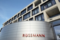 Rossmann nutzt für das Bestandsmanagement künftig die Software von RELEX:...