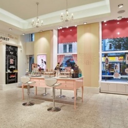 Thumbnail-Foto: Benefit Cosmetics eröffnet bundesweit erste Boutique in Essen...