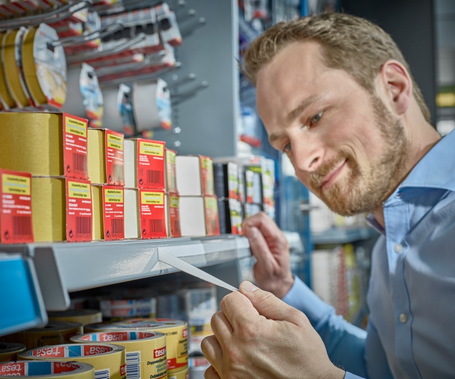 Foto: Schluss mit Klebebandresten am Supermarktregal...