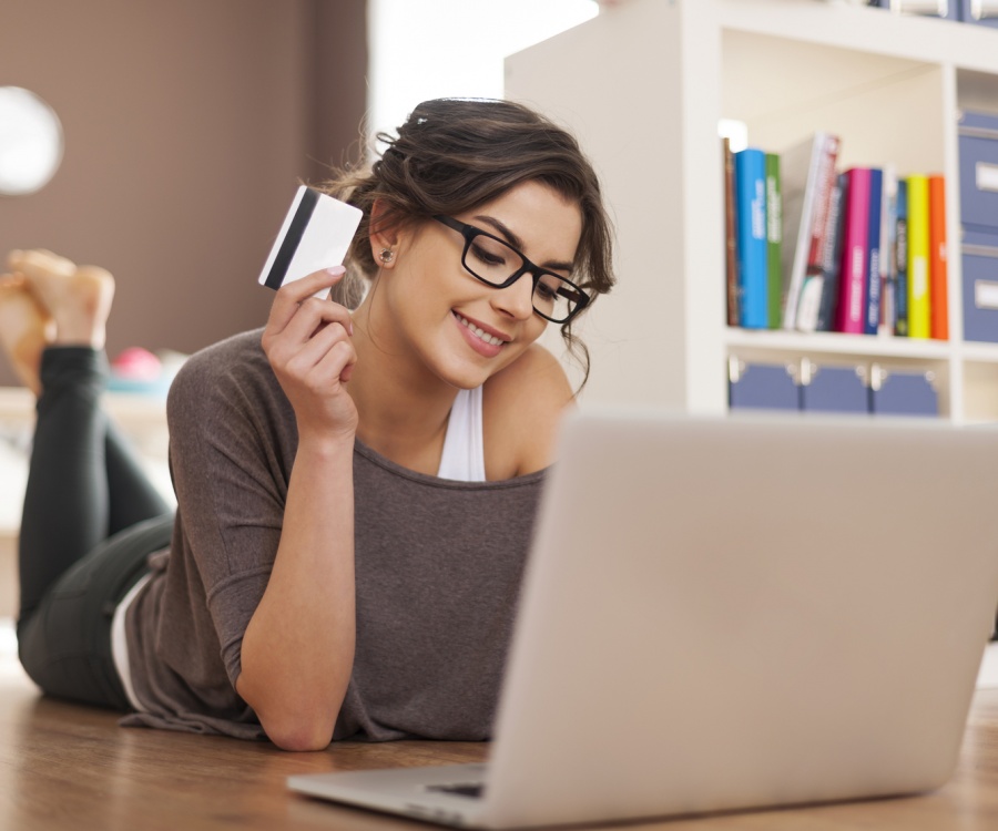 Foto: Online-Shopping: Preis und Auswahl schlagen persönlichen Kontakt...