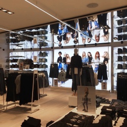 Thumbnail-Foto: Britischer Modefilialist Topshop/Topman eröffnet Store in München...