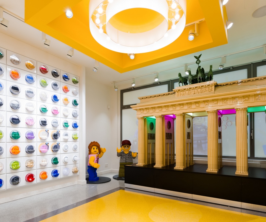 Foto: So kann Shopdesign aussehen: Der Lego Flagshipstore in Berlin...