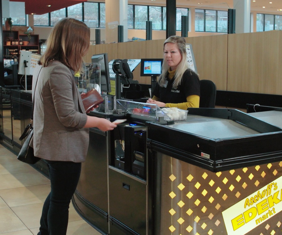 Foto: Edeka Aschoff setzt auf innovative Cash-Handling-Lösung von Glory...