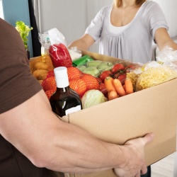Thumbnail-Foto: Online-Einkauf von Lebensmitteln vor allem bei Jüngeren beliebt...