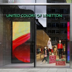 Thumbnail-Foto: Neues Flagschiff von United Colors of Benetton in London...