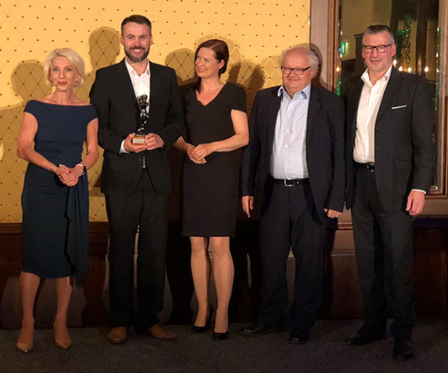 Foto: Online Software AG gewinnt Ehrenpreis