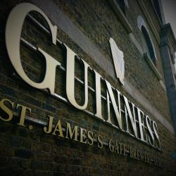 Thumbnail-Foto: Das Guinness Storehouse in Dublin – ein Kundenmagnet...