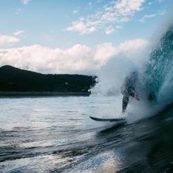 Thumbnail-Foto: Silver Surfer: dank Onlineshopping auch im Alter mobil unterwegs...