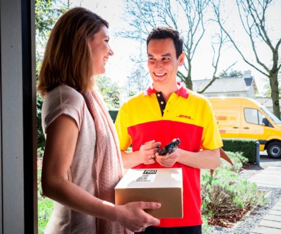 Foto: DHL Paket passt Preise für Geschäftskunden an...