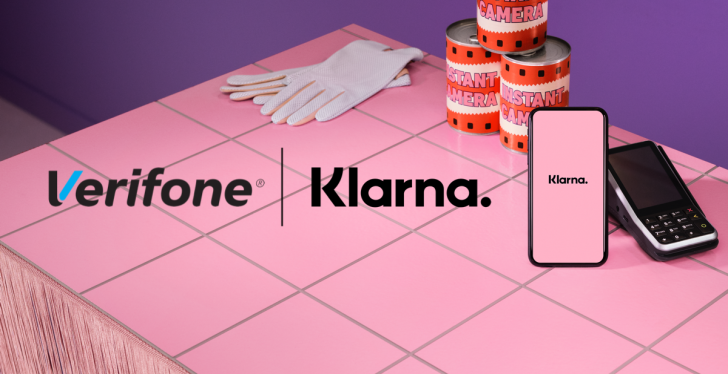 Logos von Klarna und Verifone vor rosa Hintergrund