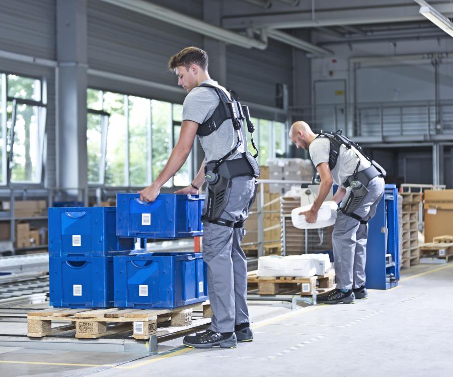 Foto: Logistik setzt auf Exoskelette: Tests bei DB Schenker...