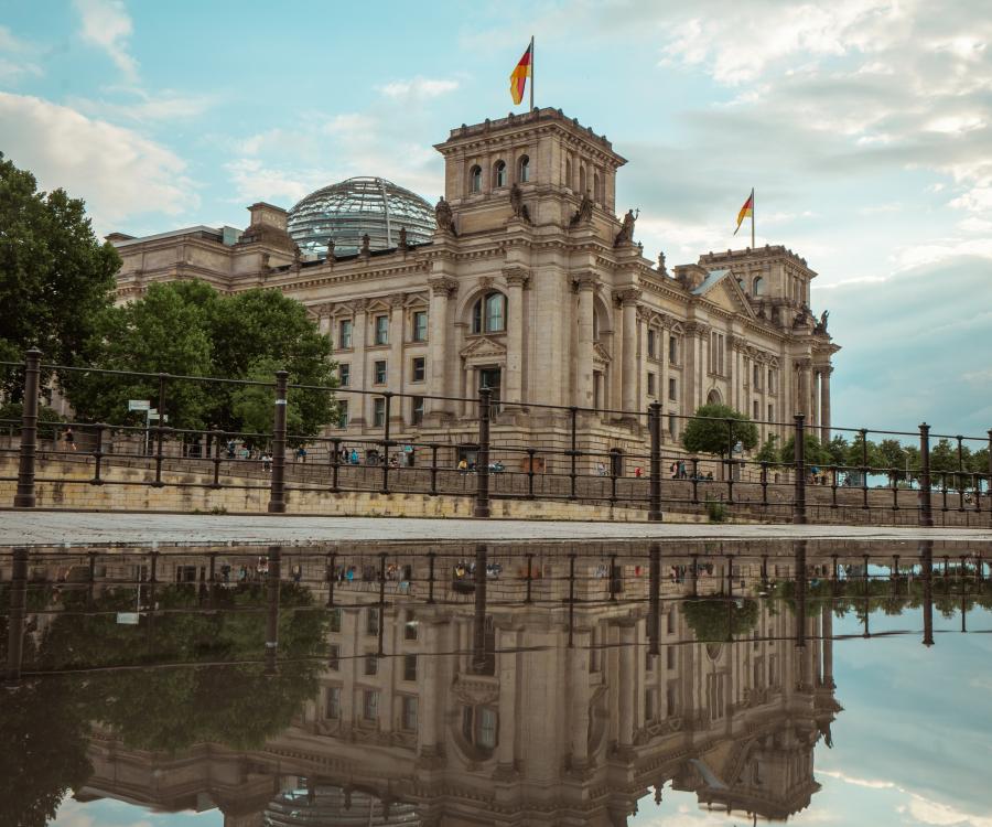 Foto: Die Spitzenpolitik im Dialog mit dem Einzelhandel...