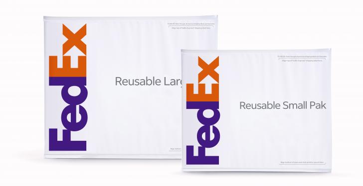 Zwei wiederverwendbare Transportverpackungen von FedEx Express...