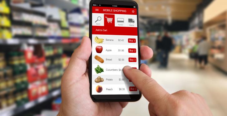Ein Smartphone mit geöffneter Shopping-App