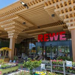 Thumbnail-Foto: REWE Green Farming ist Store of the Year 2022...