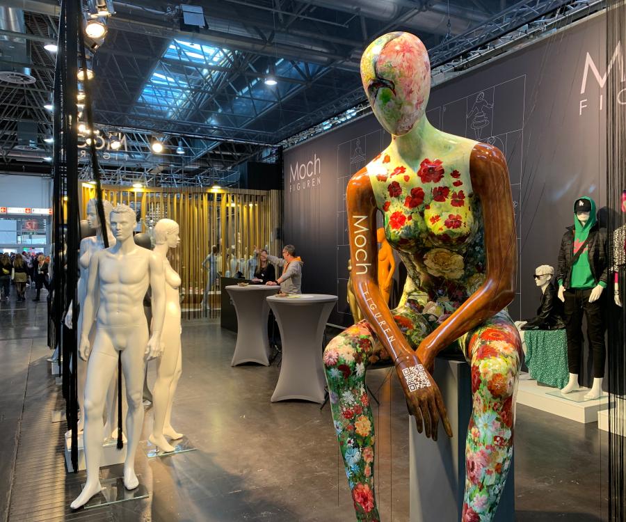 Foto: Mannequins – Farbenfroh, divers und nachhaltig...