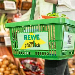 Thumbnail-Foto: REWE voll pflanzlich – Das Store-Konzept der Zukunft?...