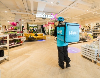 Foto: Wolt und Mömax kooperieren bei Home & Living...