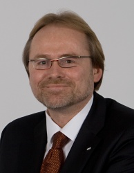 Dr. Andreas Froschmayer: „Dachser legte 2010 mit seinen Lkw im eigenen...