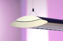 3Dao von LITE-LICHT kombiniert LED und T5-Leuchtmittel in formschönem Design....