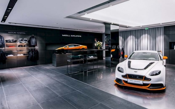 Foto: Lamborghini to go – Auto-Shopping in der Düsseldorfer Innenstadt...