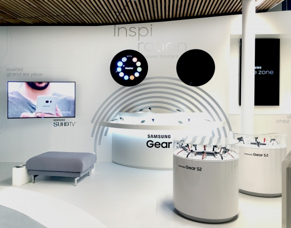 Foto: So kann Shopdesign aussehen: Samsung Store in Paris...