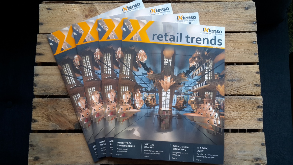 Mehrere Printausgaben der retail trends - dem Magazin für den Einzelhandel;...